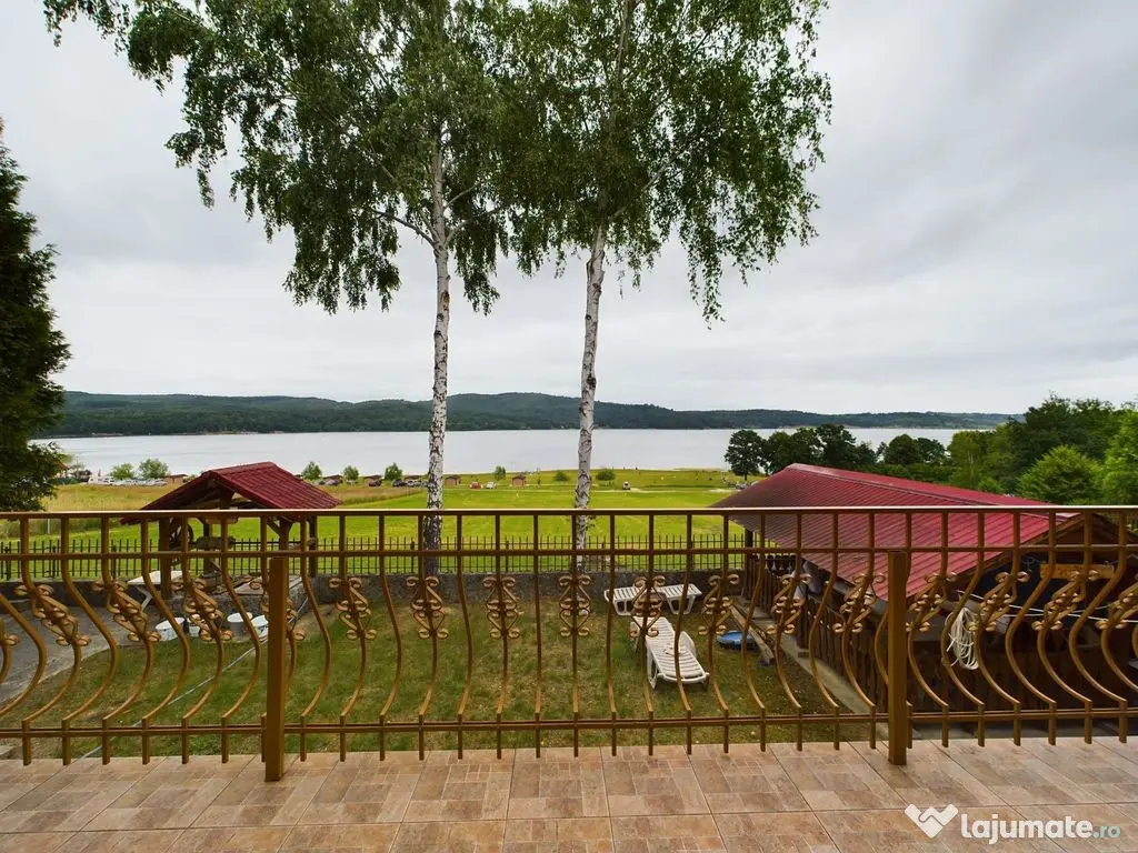 Casa de vacanță lângă lacul Surduc!
