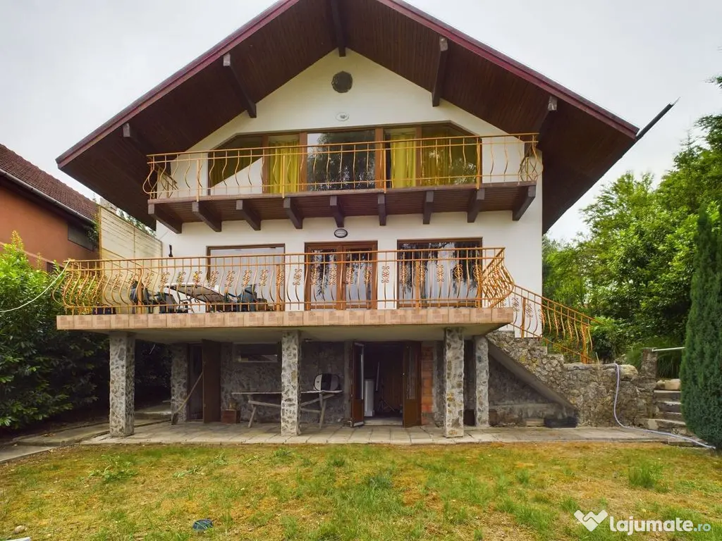 Casa de vacanță lângă lacul Surduc!