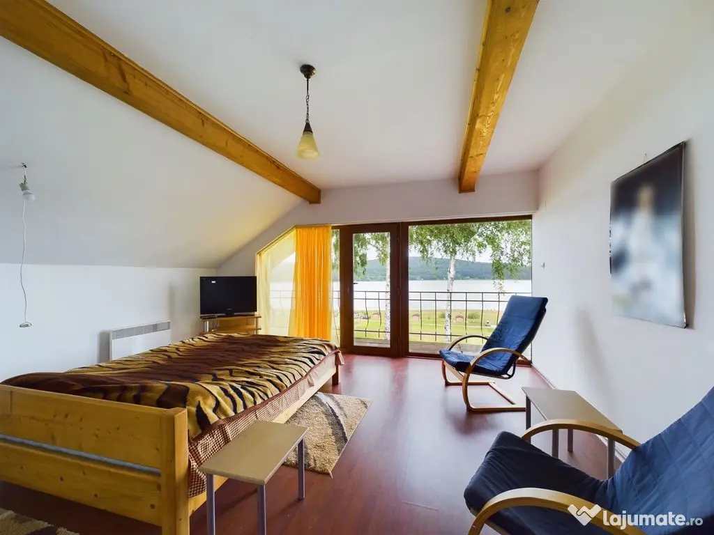 Casa de vacanță lângă lacul Surduc!