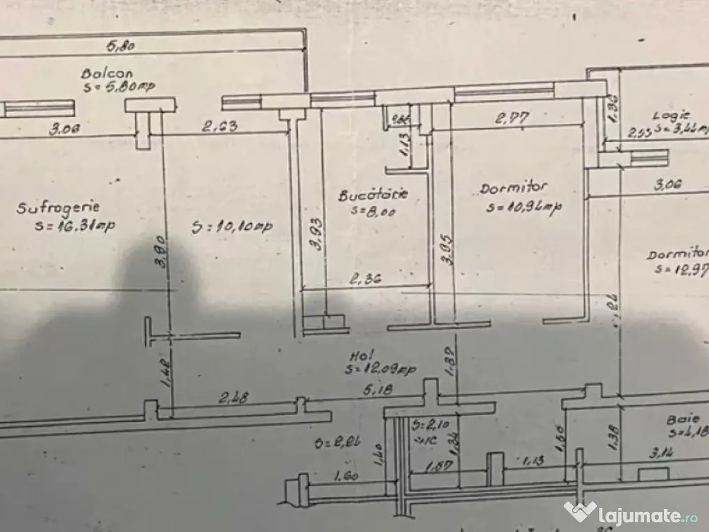 Apartament cu 4 camere in Micro 17