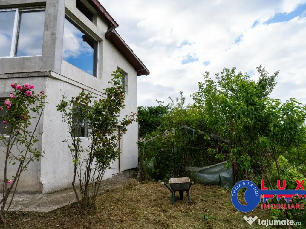 ID 6689 EXCLUSIVITATE Casă cu vedere la Lacul Somova!