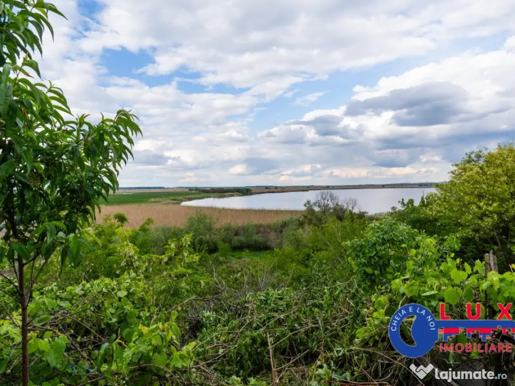 ID 6689 EXCLUSIVITATE Casă cu vedere la Lacul Somova!