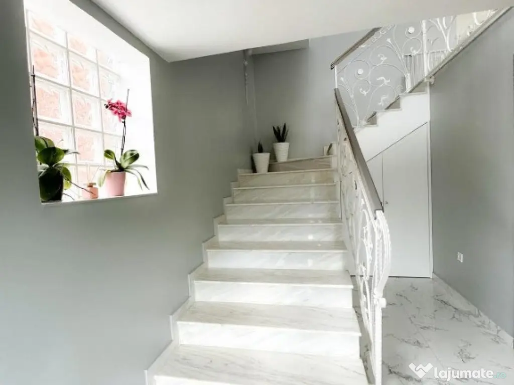 Casa in zona de jos, pe centura