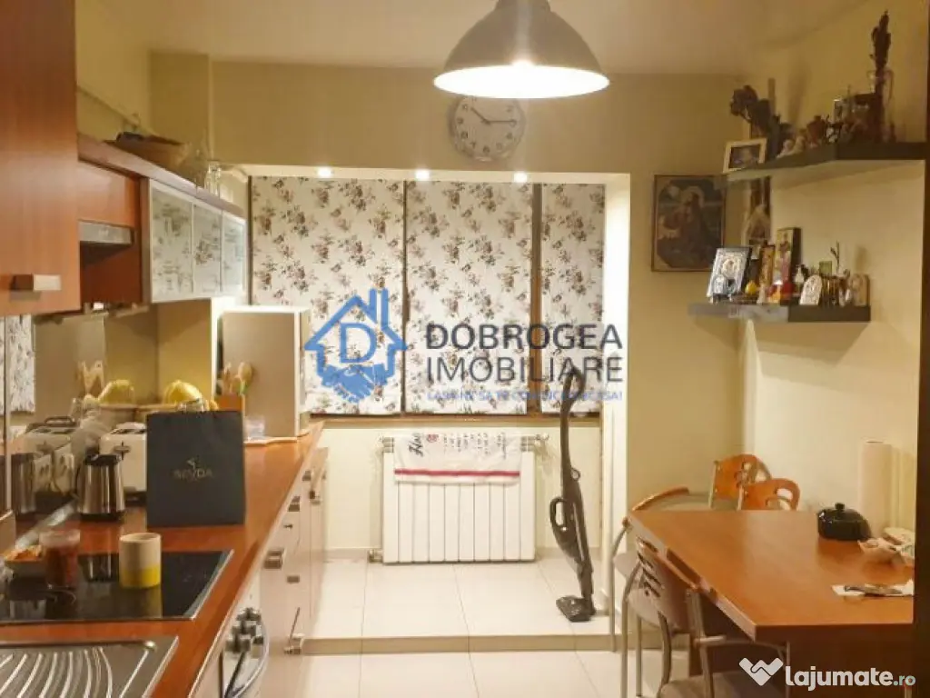 ULTRACENTRAL -3 CAMERE, ETAJ 1.