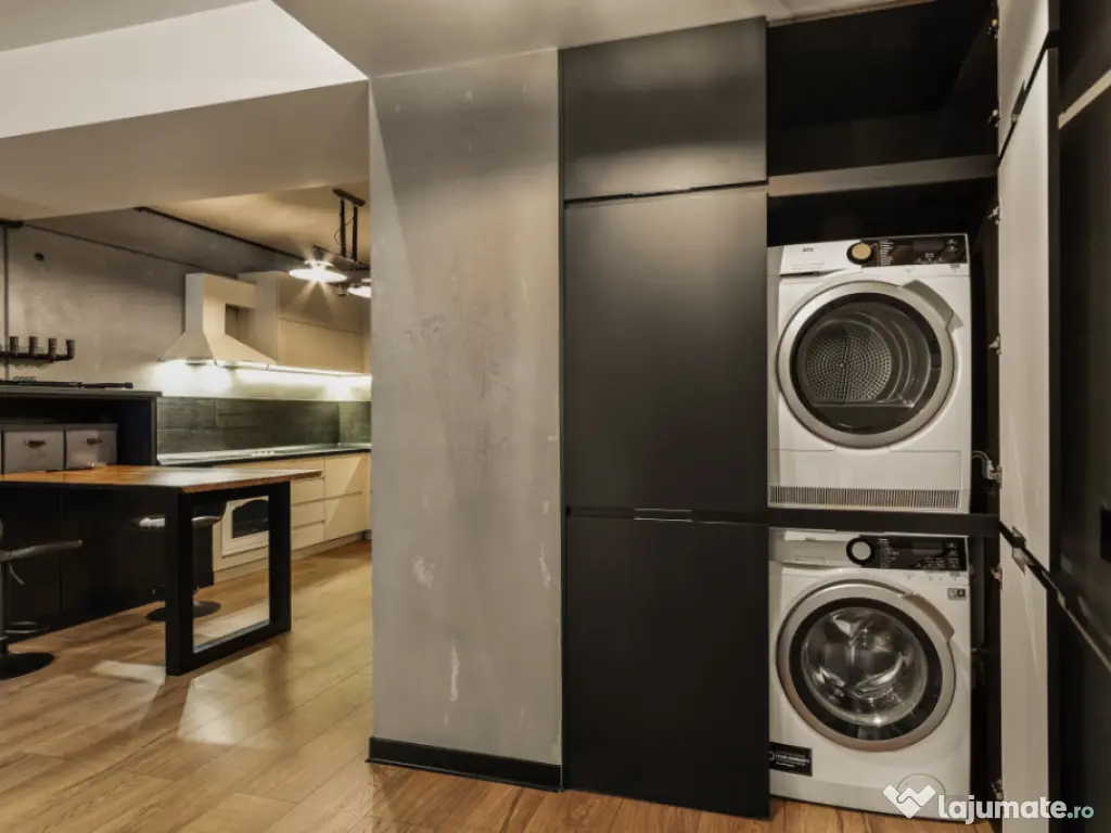 Mamaia Central 2 camere lux 94 mp parcare inclusă vedere su