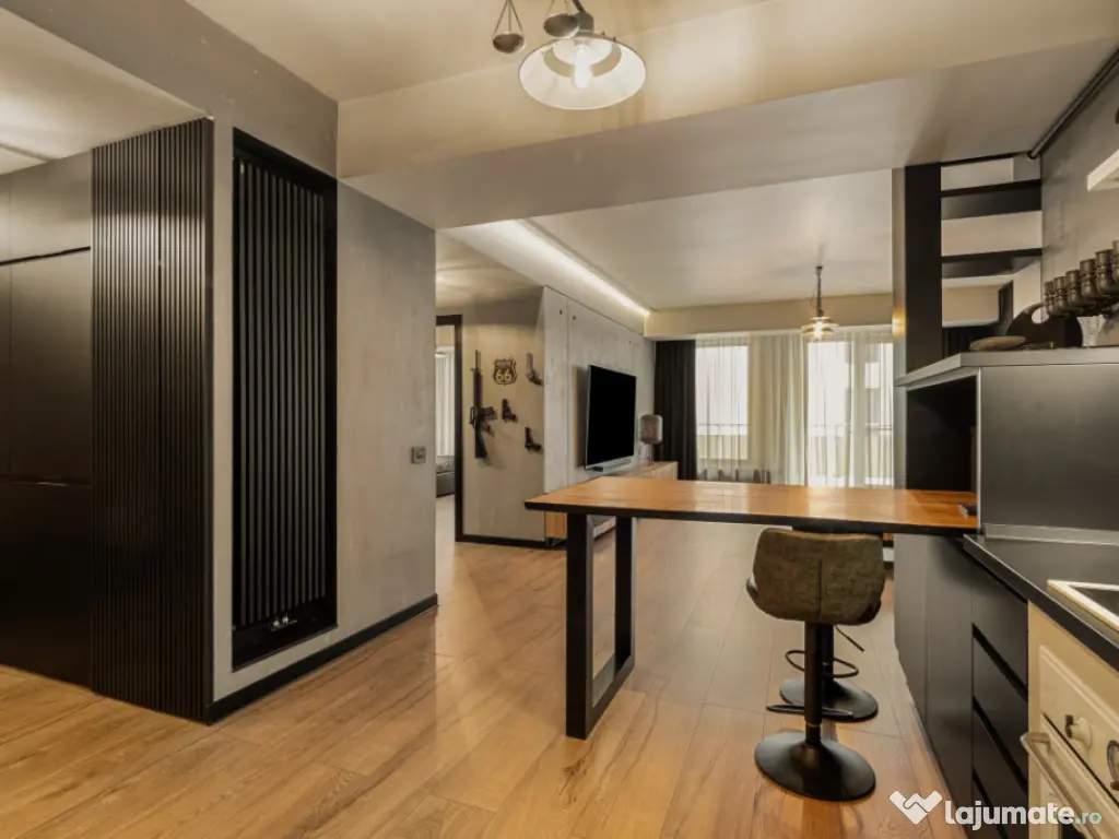 Mamaia Central 2 camere lux 94 mp parcare inclusă vedere su