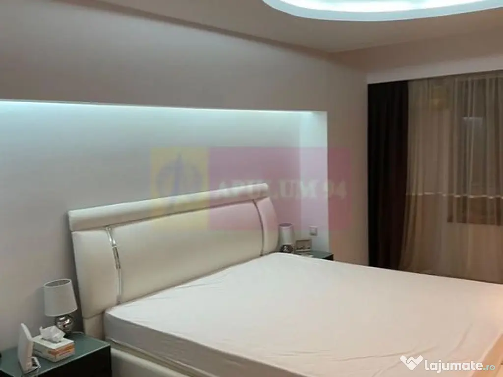 Vanzare apartament de 3 camere in zona Unirii-Goga 