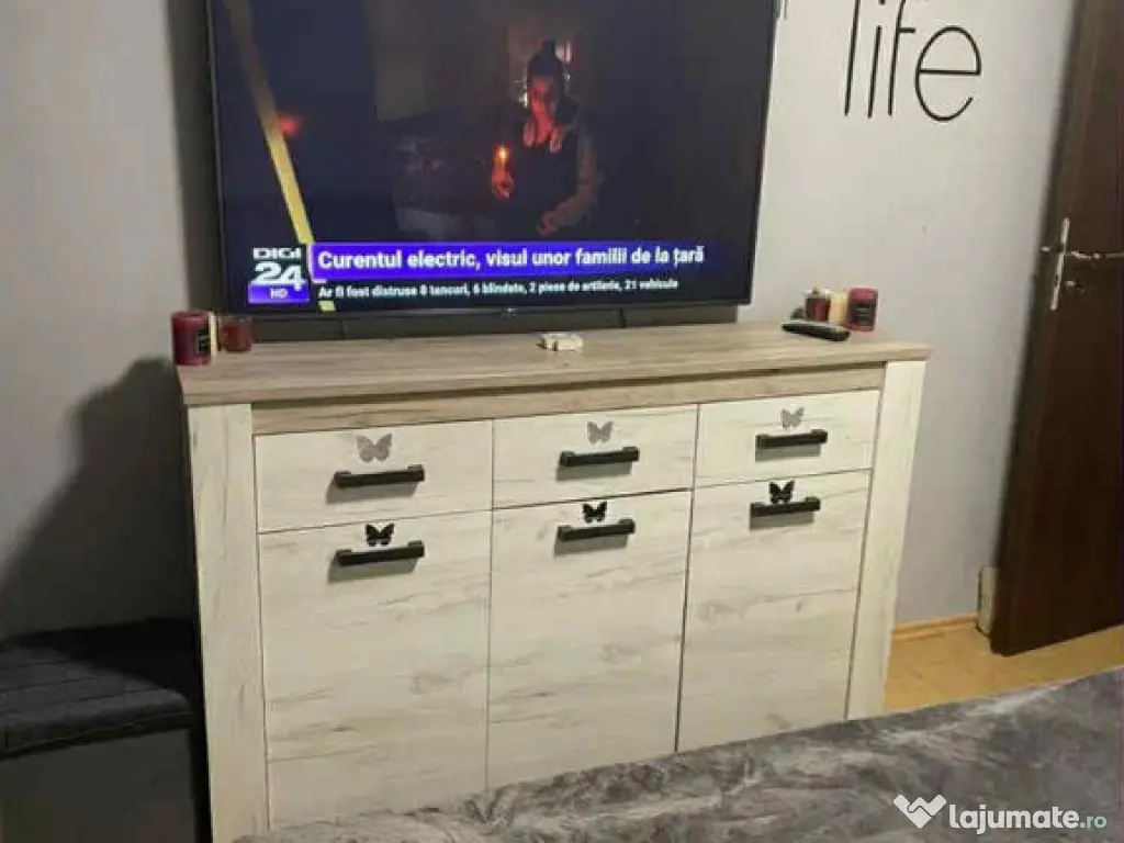 Apartament 3 camere, decomandat - zona Vlahuta