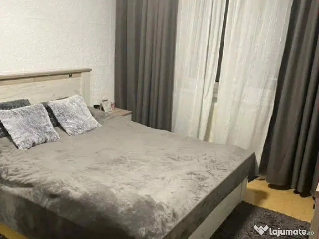 Apartament 3 camere, decomandat - zona Vlahuta