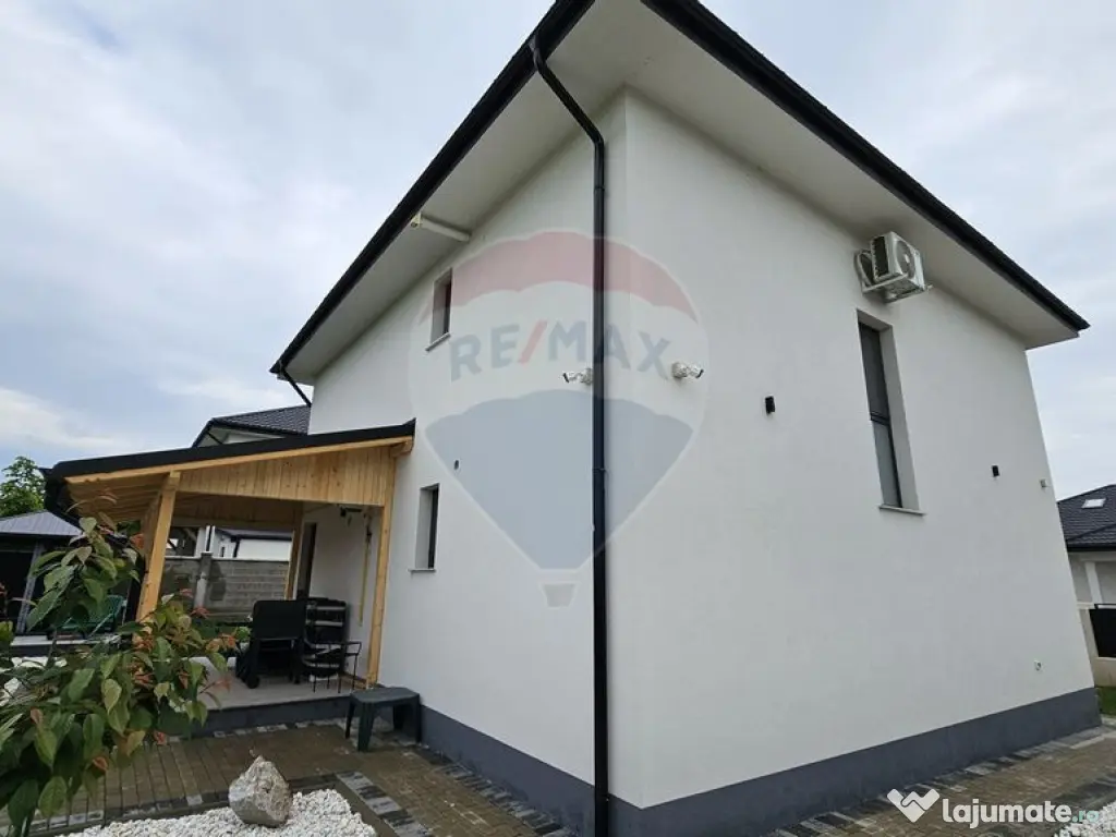 Vilă de lux cu 5 camere de vânzare in Ipotesti, Suceava 