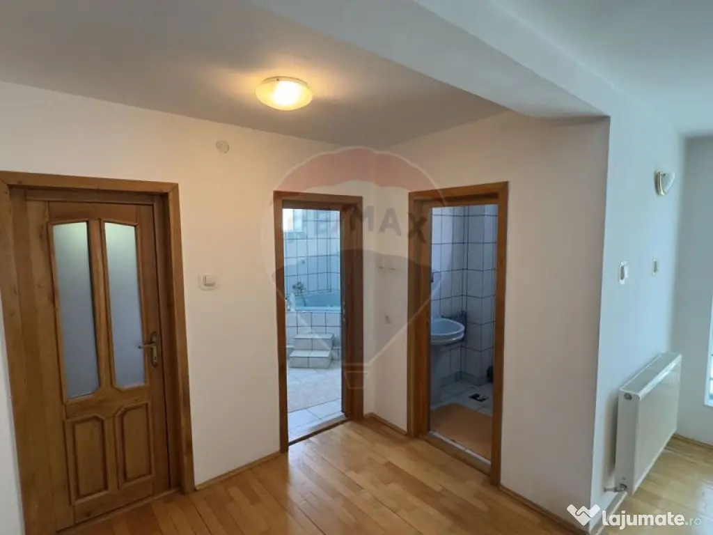 DE VANZARE CASA CU TEREN IN ZONA PREMIUM 