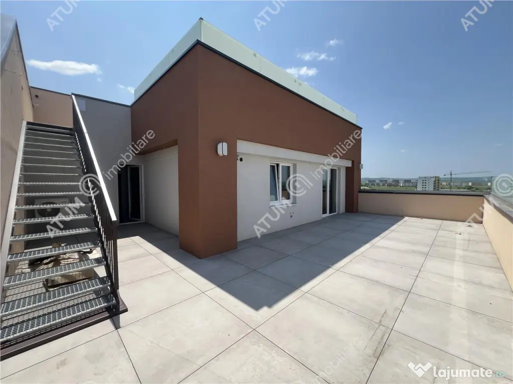 Penthouse cu 3 camere 2 bai si 2 terase zona Calea Surii Mic