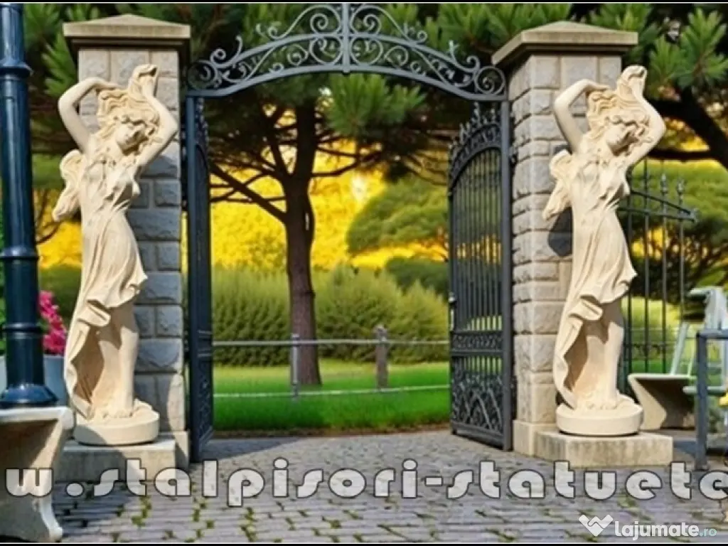 Statuetă Venus cu părul lung, galben patinat, model S71. 