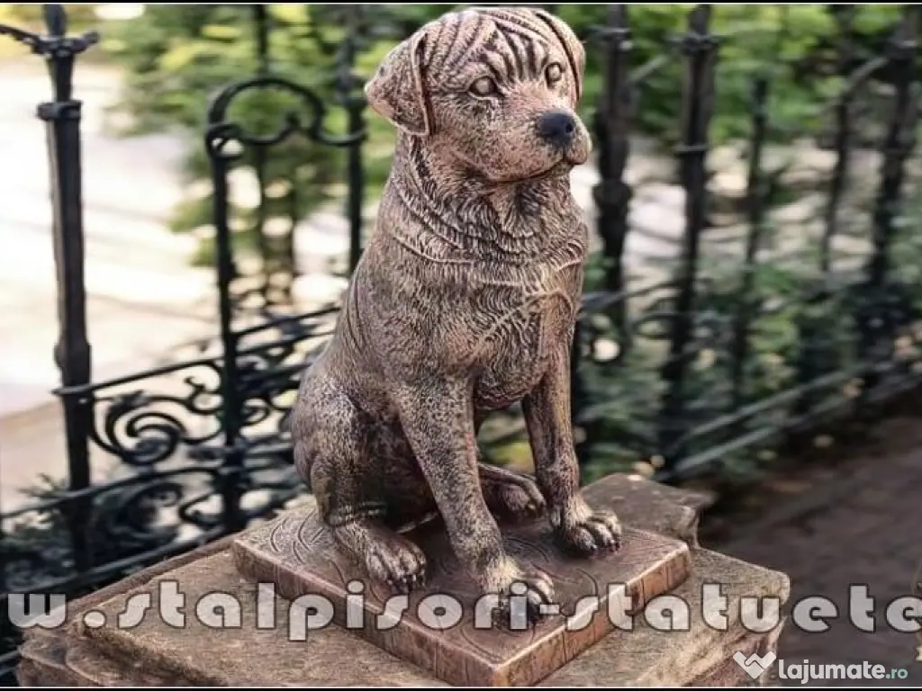Statuetă câine rottweiler, arămiu patinat, model S12. 