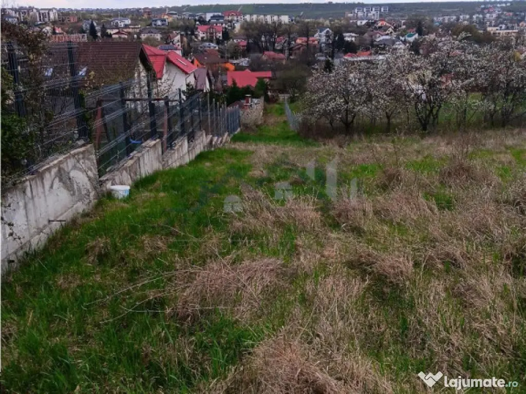 Bucium Teren 570mp la 400ml. de rond cu utilitati 