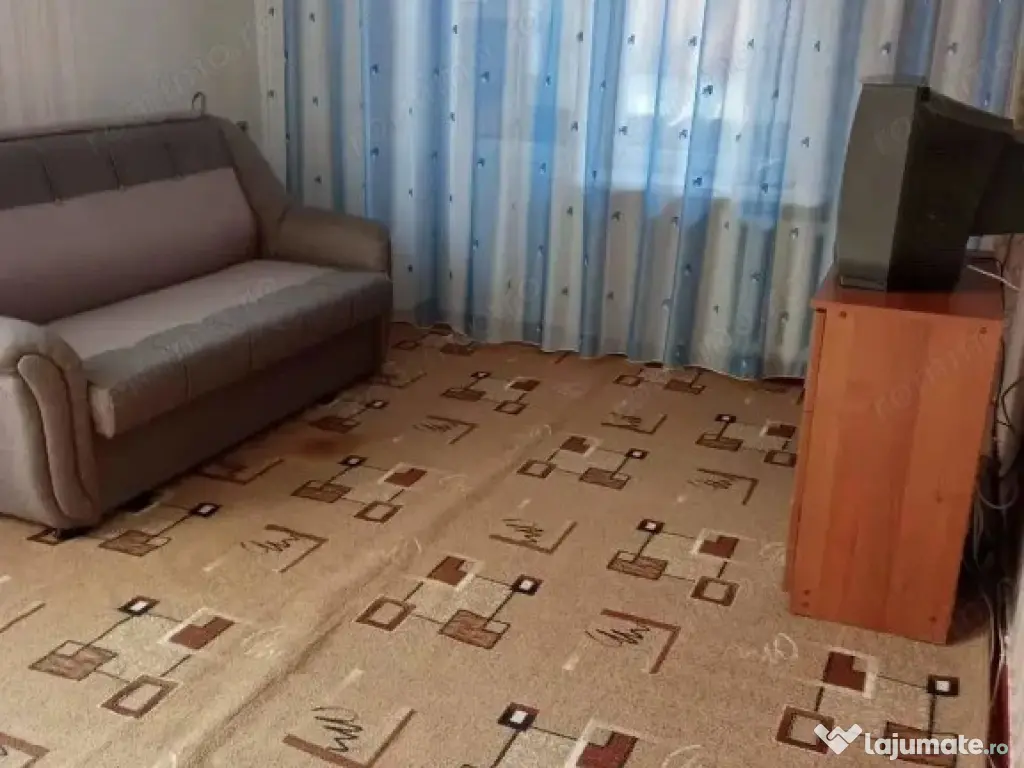 1 camera in zona Blascovici