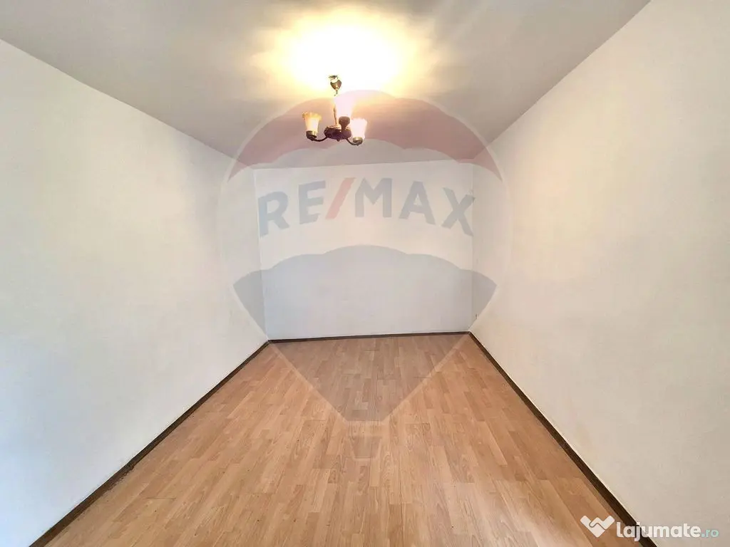 Casa de vanzare pretabila locuinta sau afacere | 13 Septe... 