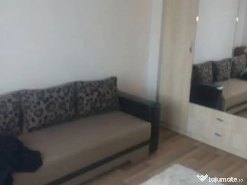 Garsoniera in zona Girocului