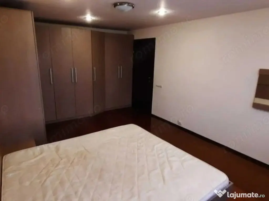 2 camere in zona Lipovei