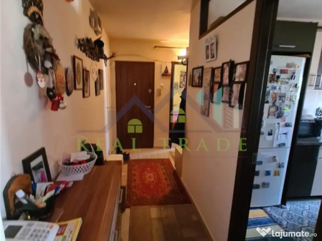 Apartament 2 camere decomandat Astra Carpatilor 