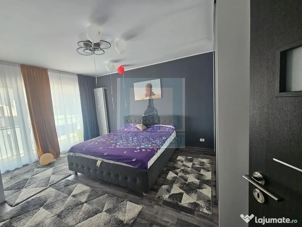 De vanzare apartament 3 camere/zona Rulmentul 