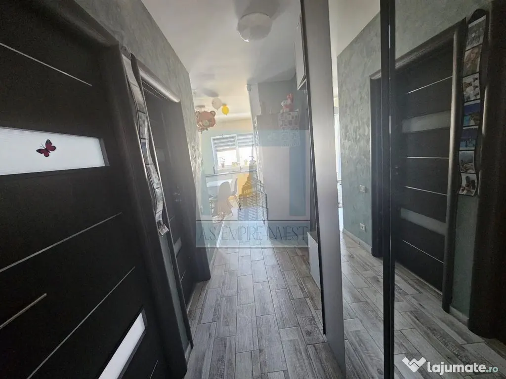 De vanzare apartament 3 camere/zona Rulmentul 