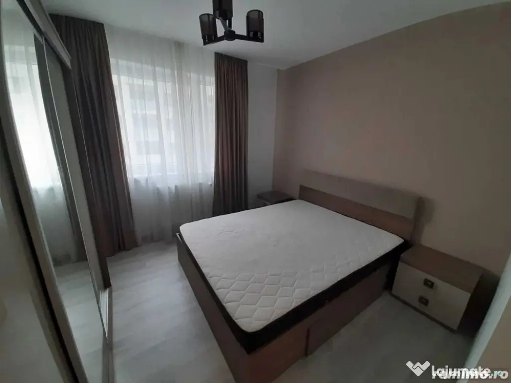 2 camere in zona Soarelui