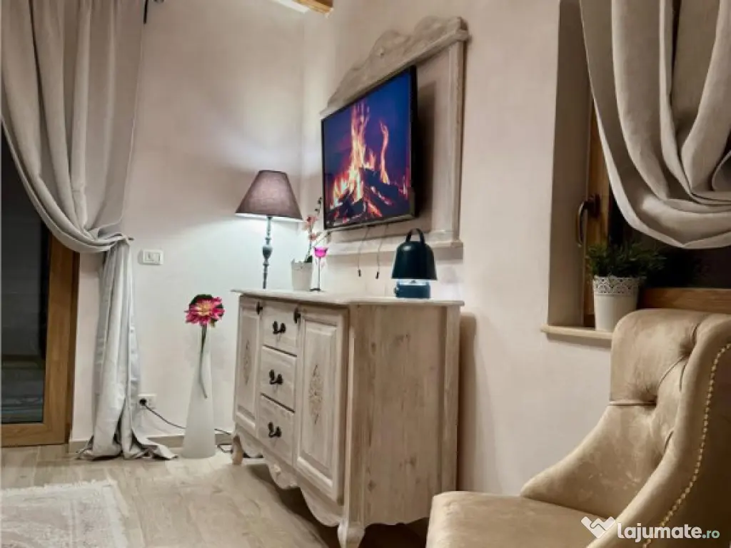 Casa de 4 camere , zona Tractorul 