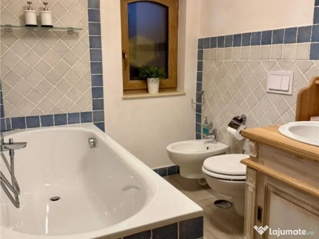 Casa de 4 camere , zona Tractorul 