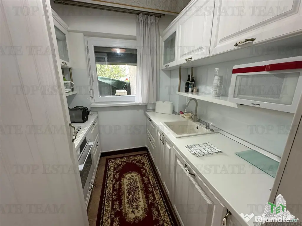 Apartament 4 camere cu terasa de inchiriat in zona Lacului 