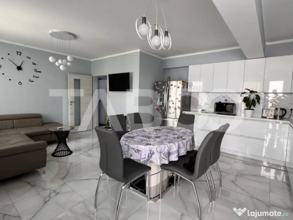 Apartament cu 3 camere de vanzare 80mp mobilat utilat terasa 