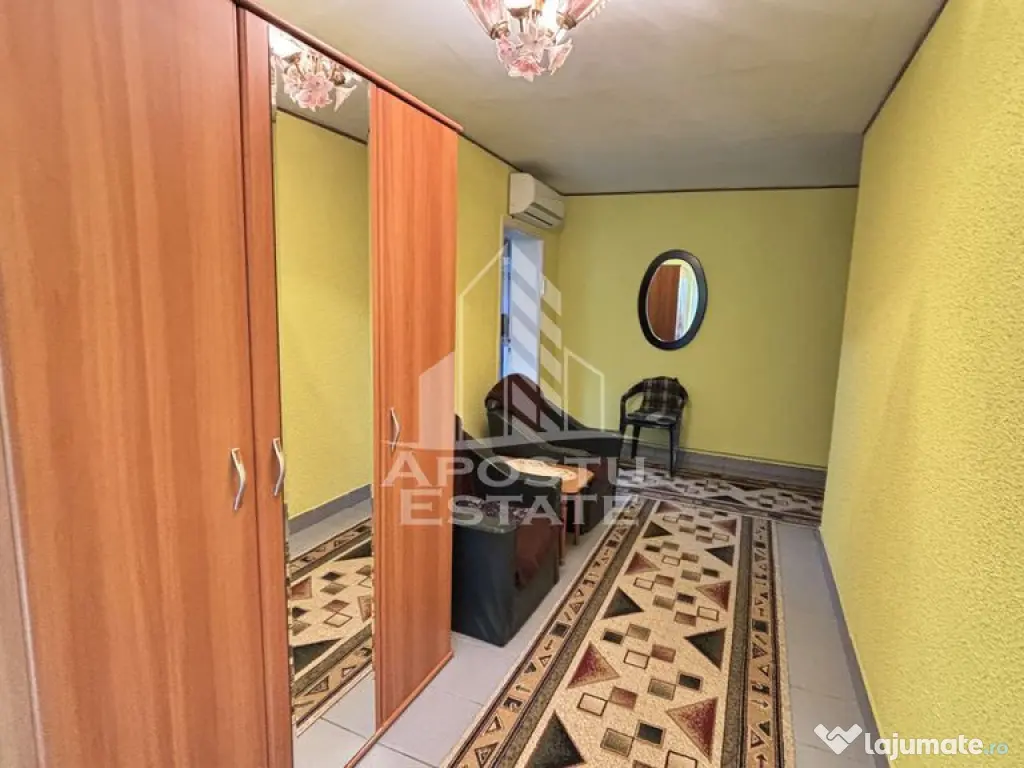 Casa spatioasa, teren 1348 mp, Giarmata 