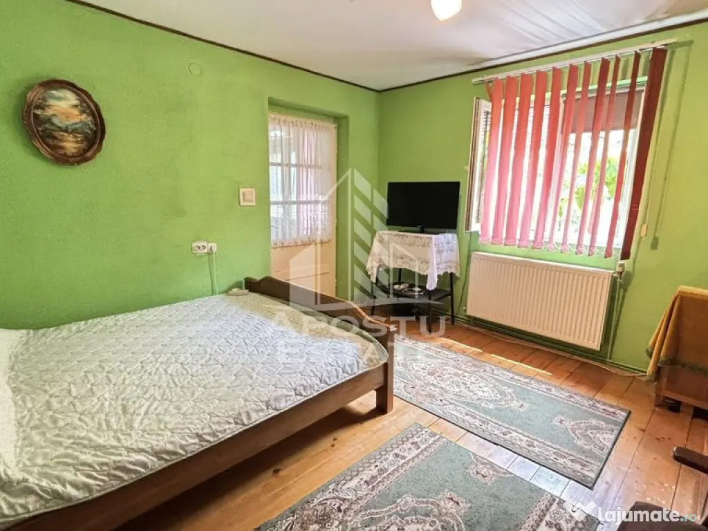 Casa spatioasa, teren 1348 mp, Giarmata 