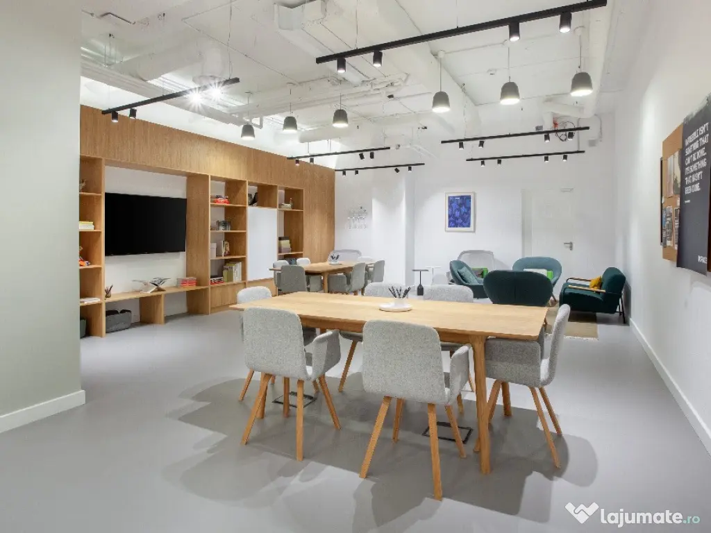 Spațiu de birou frumos proiectat pentru 5 persoane în Spaces Expo