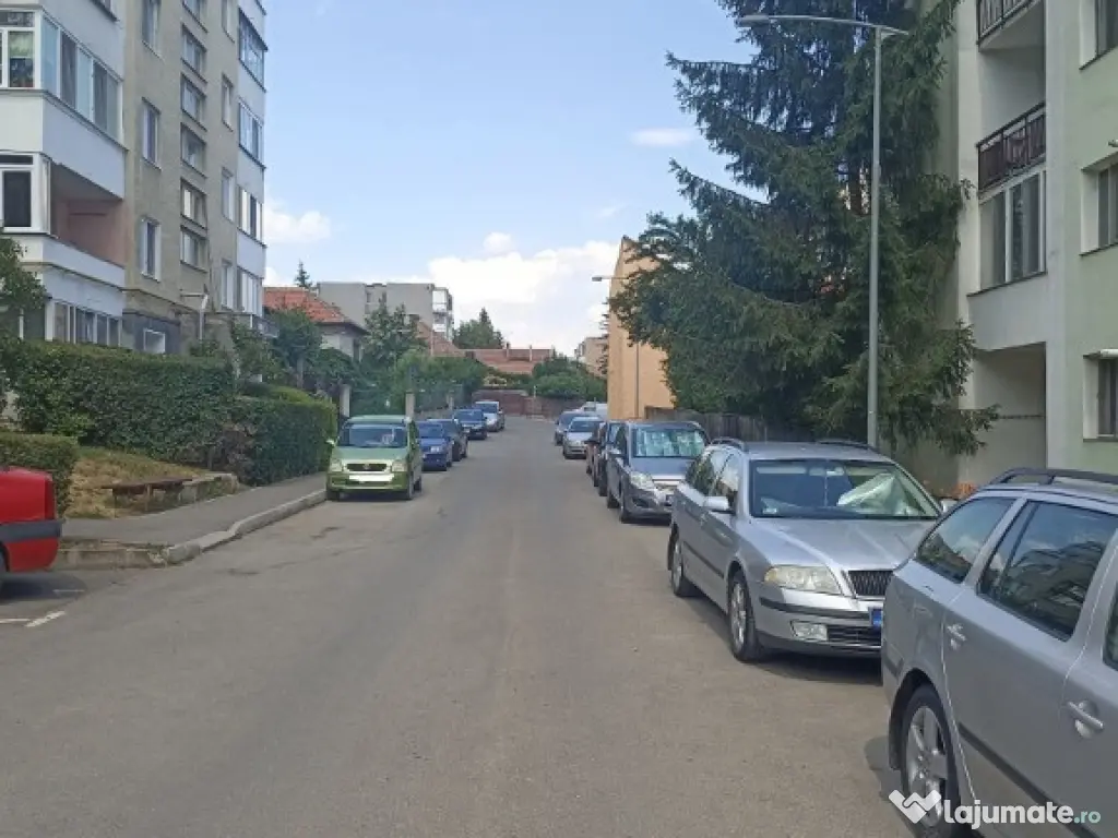 De vânzare apartament cu 3 camere în Sfântu Gheorghe