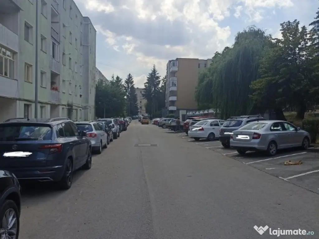 De vânzare apartament cu 3 camere în Sfântu Gheorghe