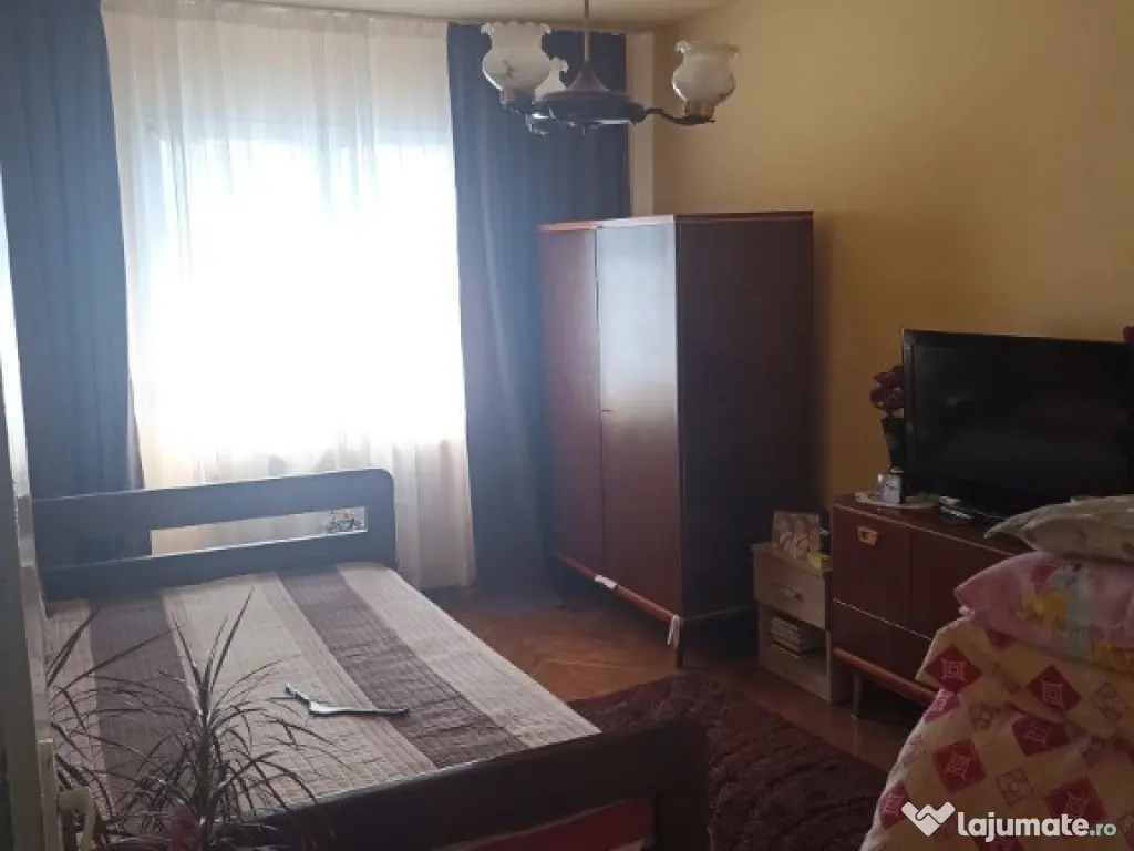 De vânzare apartament cu 3 camere în Sfântu Gheorghe