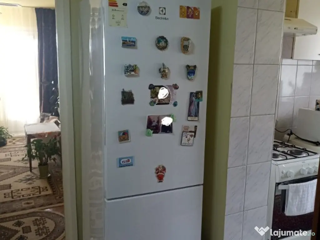 De vânzare apartament cu 3 camere în Sfântu Gheorghe