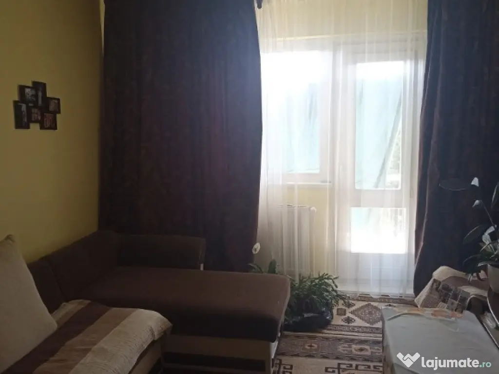 De vânzare apartament cu 3 camere în Sfântu Gheorghe