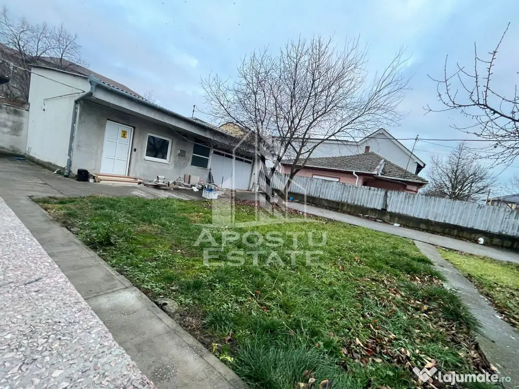 Casa individuala, cu 3 camere, 2 fronturi, teren 652, zon...
