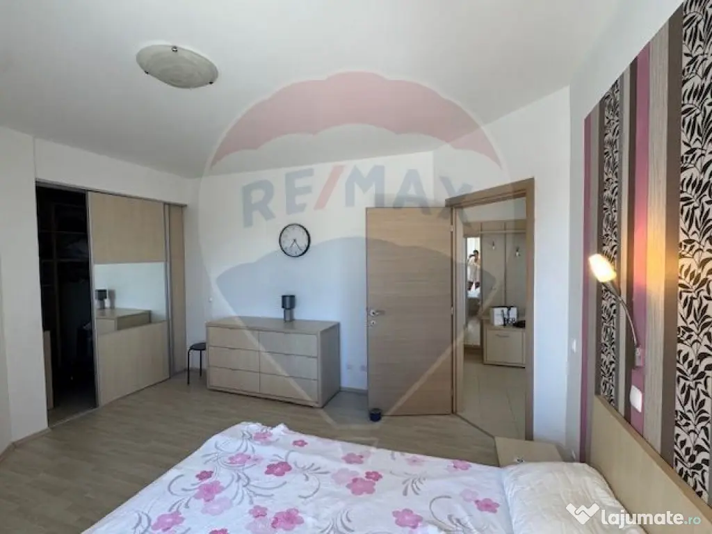 Apartament de vânzare OLIMP cu vedere la mare- oportunit... 