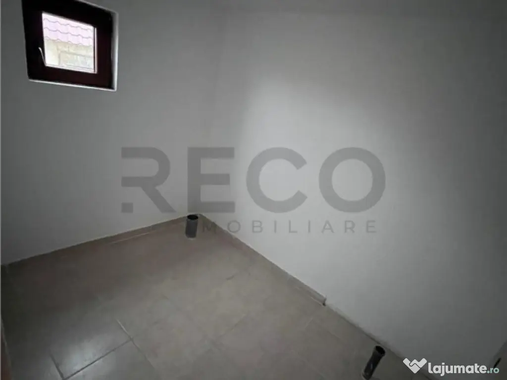 RECO, casa in Sinteu, aproape de Huta Slavia