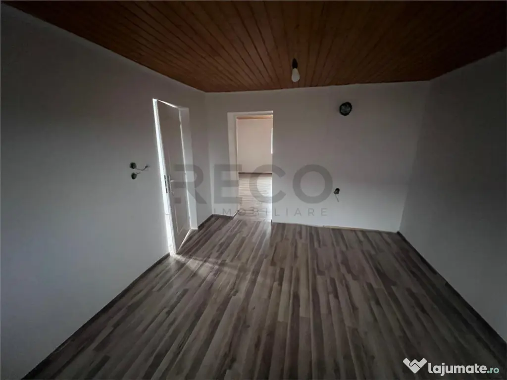 RECO, casa in Sinteu, aproape de Huta Slavia