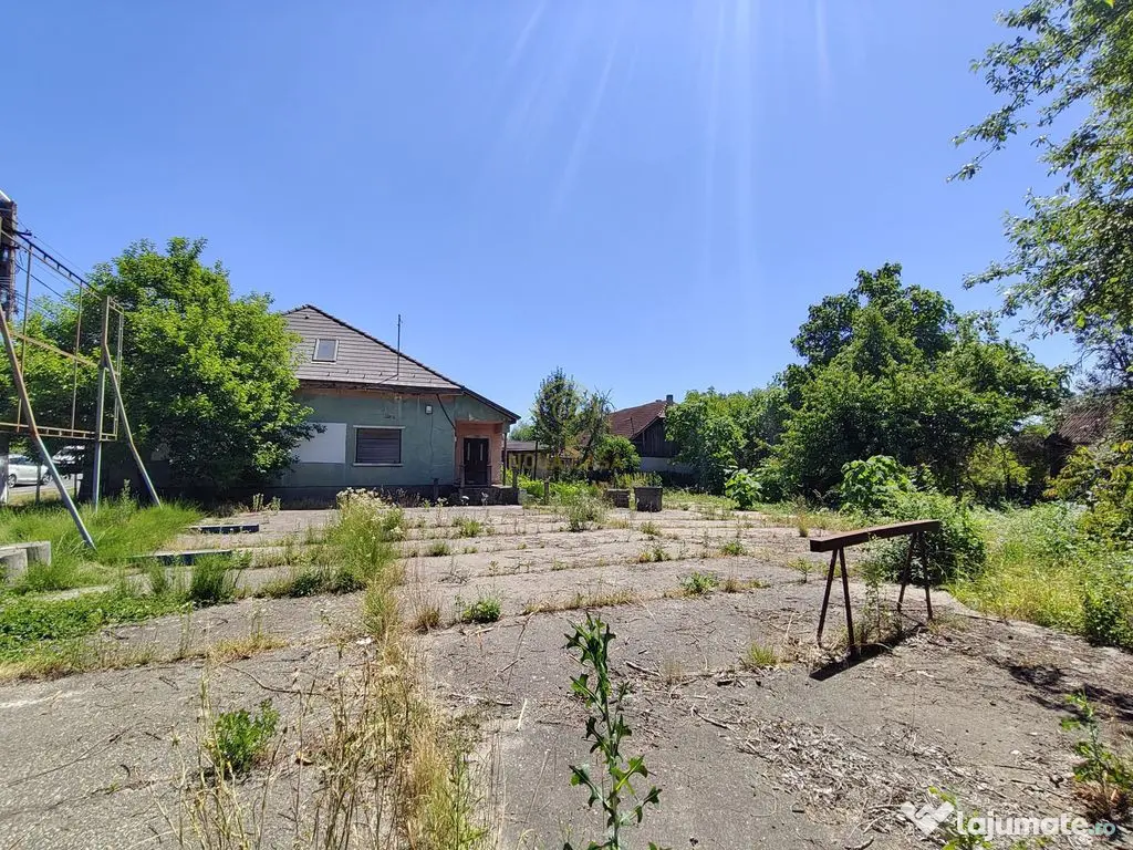 De vanzare Casa+Teren 1194MP In Centru Tautii Magheraus 