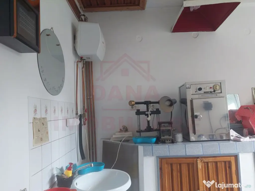 SPAȚIU COMERCIAL ÎN OȚELU-ROȘU/JUD.CARAȘ-SEVERIN