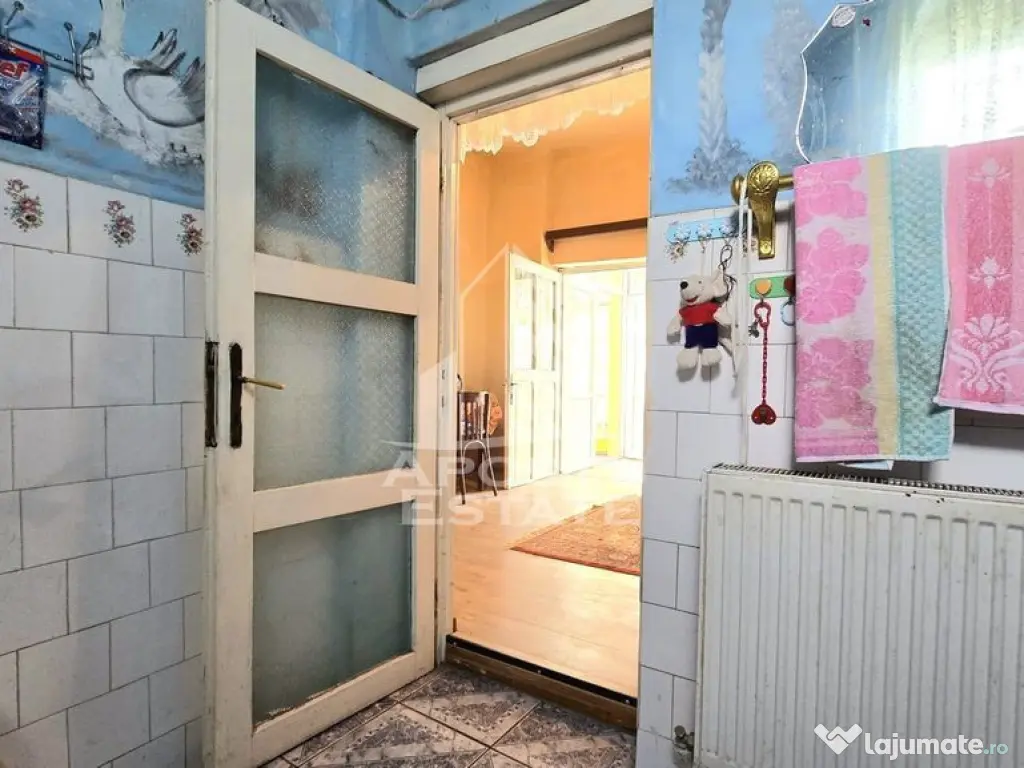 Casa 6 camere, Sandra, Teren 2217 mp