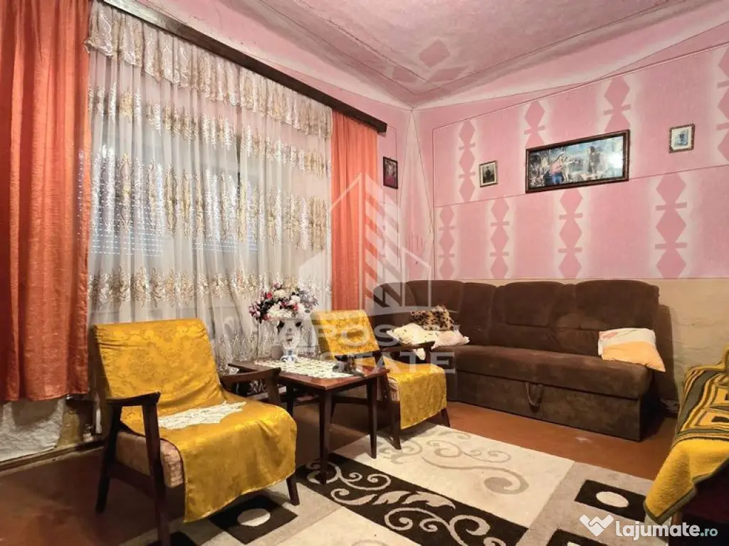 Casa 6 camere, Sandra, Teren 2217 mp