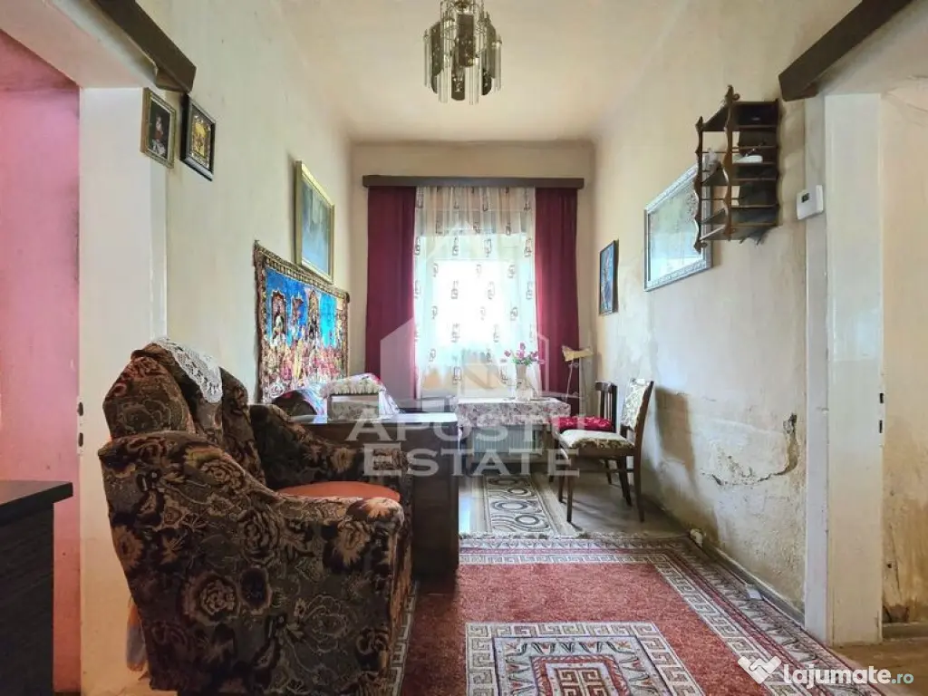 Casa 6 camere, Sandra, Teren 2217 mp