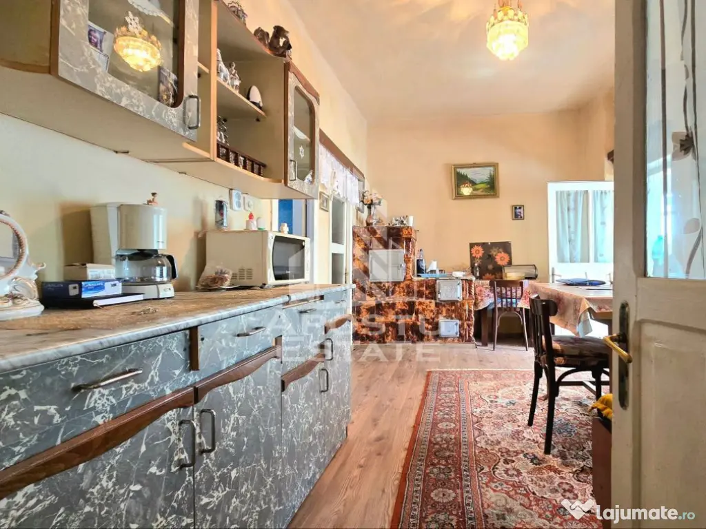 Casa 6 camere, Sandra, Teren 2217 mp