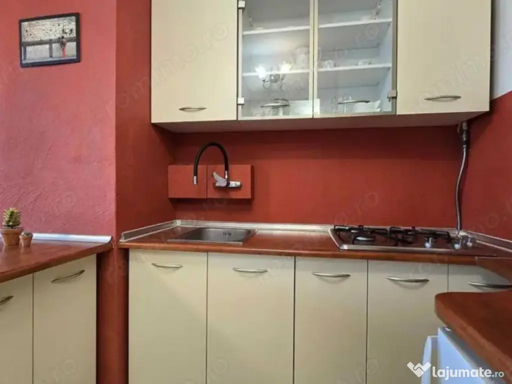 Garsoniera in zona Universitatii